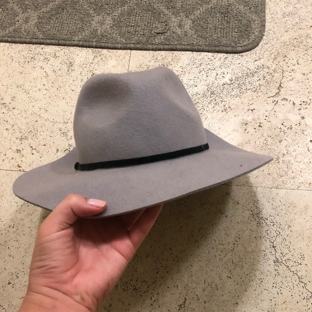 Gray wool hat - Picture 4 of 6